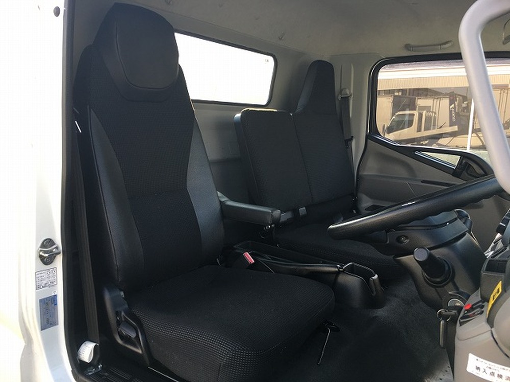 三菱ふそう　キャンター