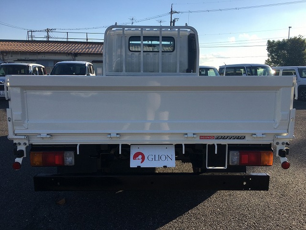 日野　デュトロ