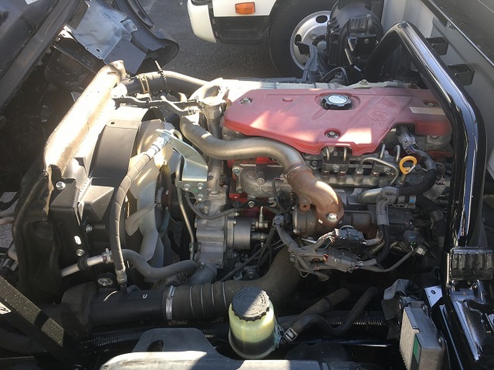 日野　デュトロ