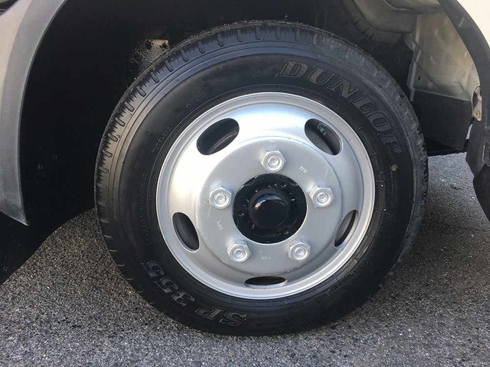 日野　デュトロ