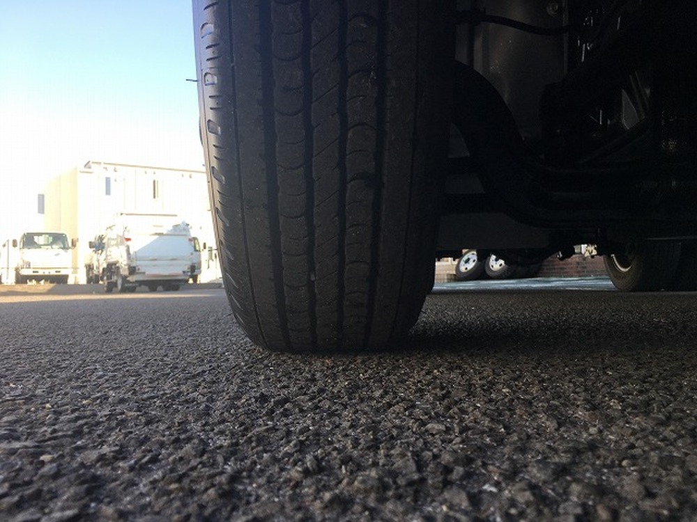 日野　デュトロ