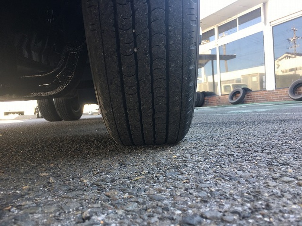 日野　デュトロ