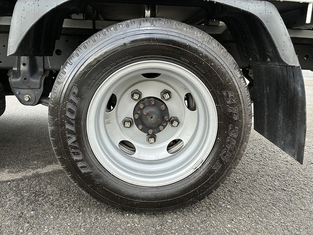 日野　デュトロ