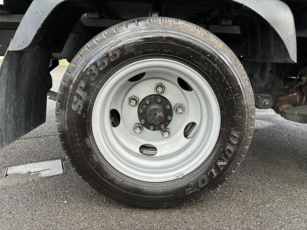 日野　デュトロ