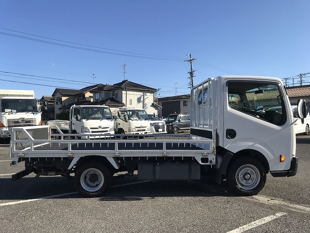 日産　アトラストラック