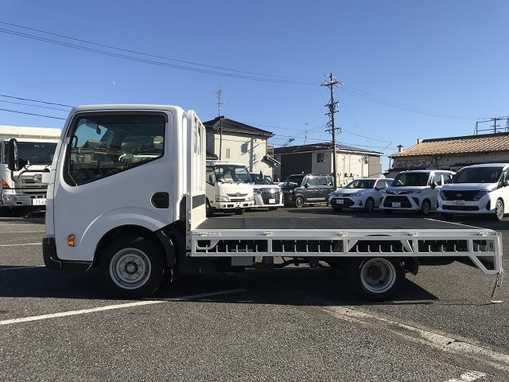 日産　アトラストラック