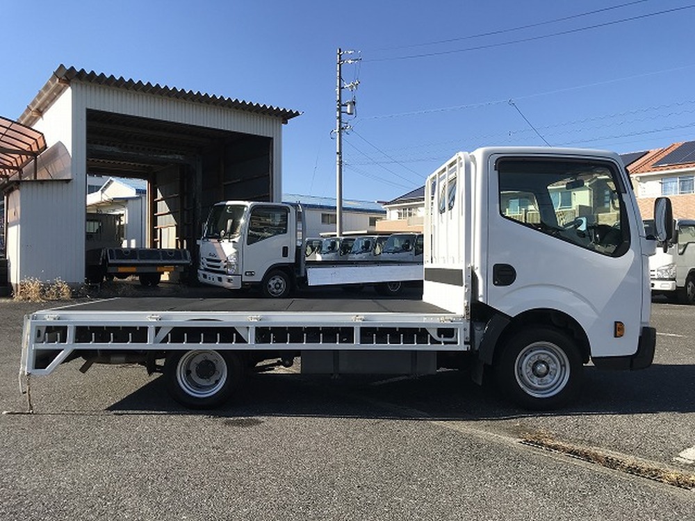 日産　アトラストラック
