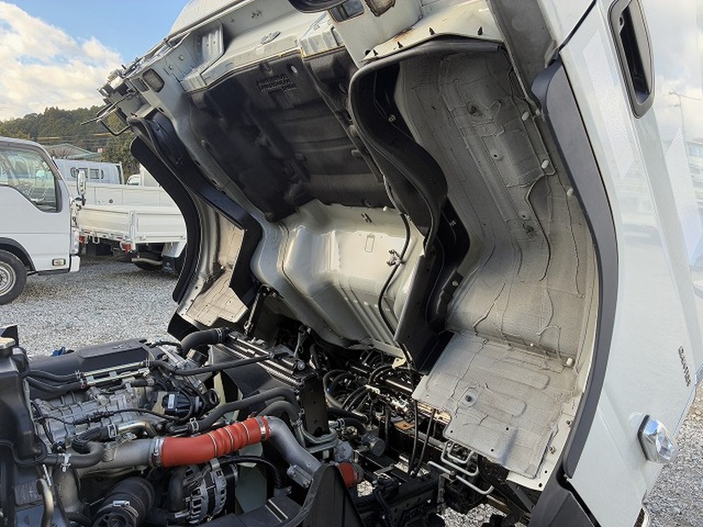 三菱ふそう　キャンター