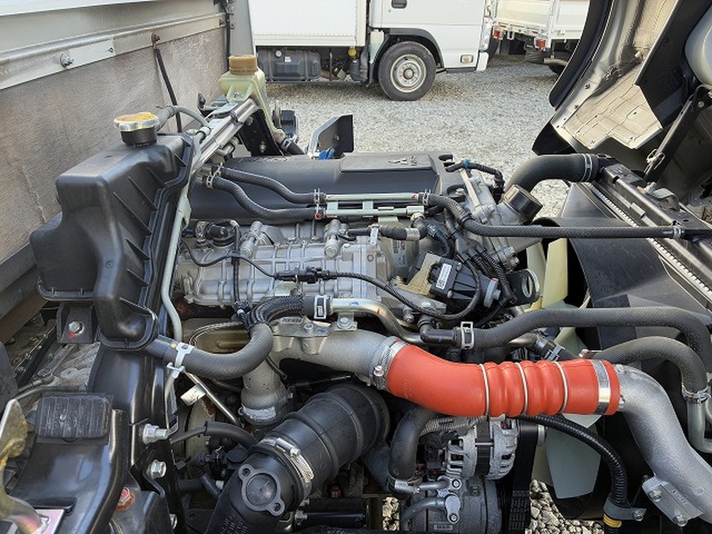 三菱ふそう　キャンター