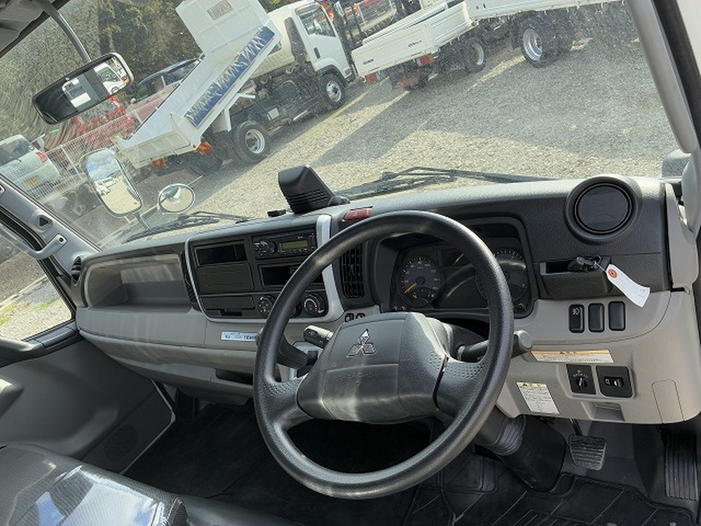 三菱ふそう　キャンター