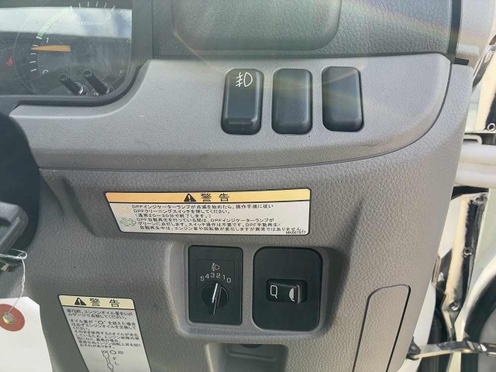 三菱ふそう　キャンター