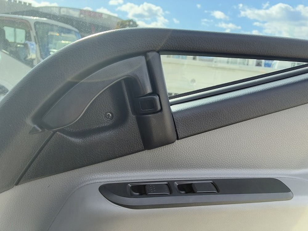 三菱ふそう　キャンター