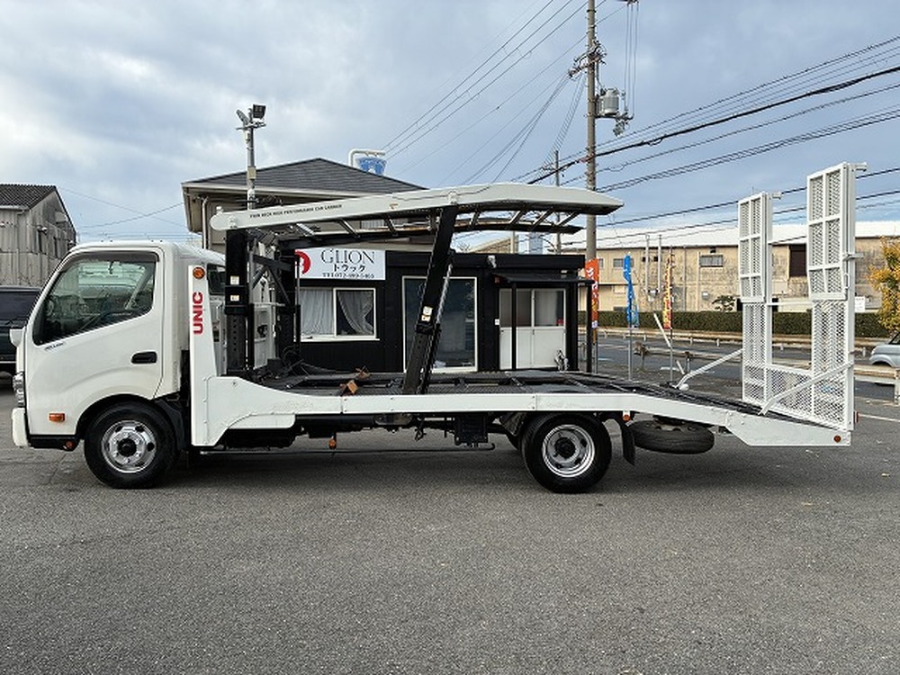 日野　デュトロ