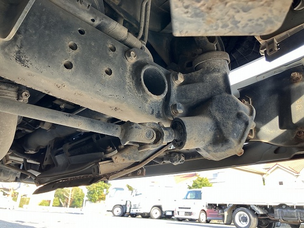 三菱ふそう　キャンターガッツ