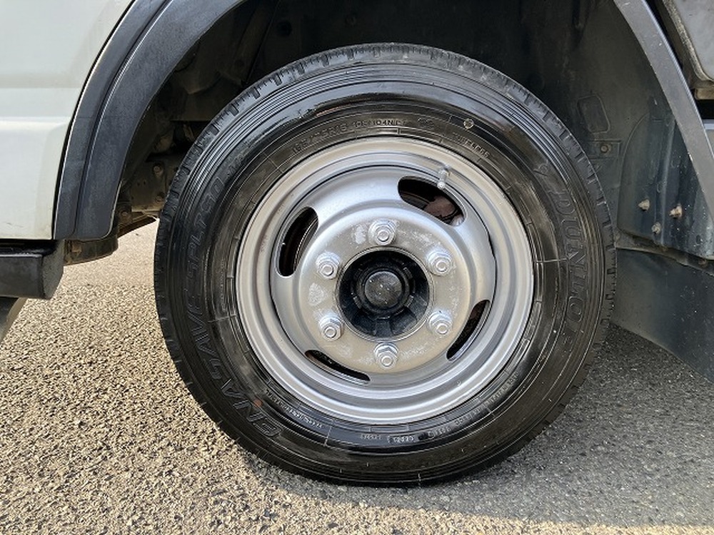 三菱ふそう　キャンターガッツ