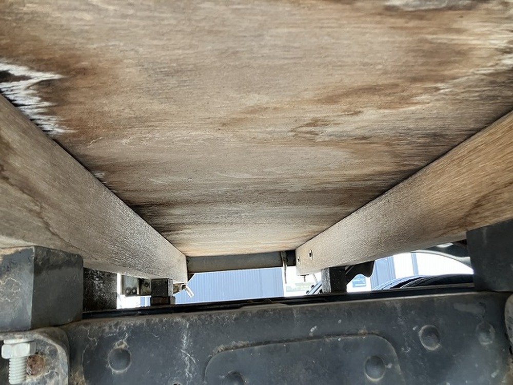 三菱ふそう　キャンターガッツ