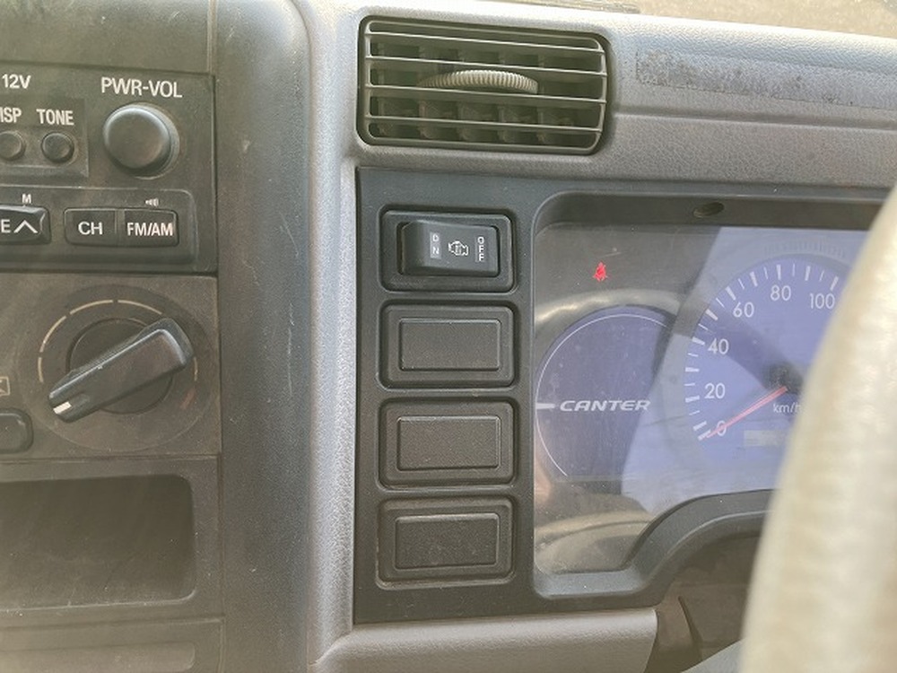 三菱ふそう　キャンターガッツ