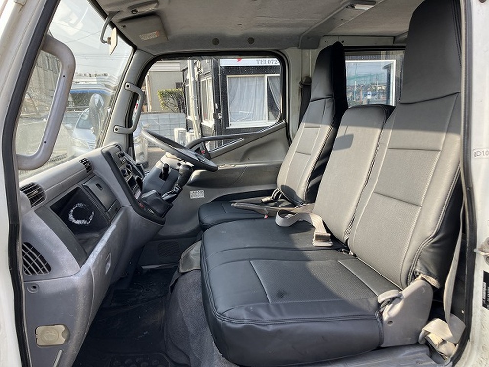 三菱ふそう　キャンターガッツ