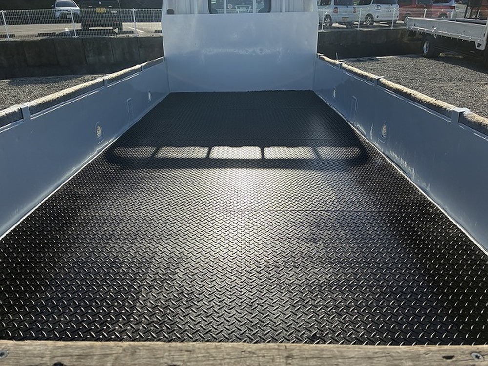 いすゞ　エルフ