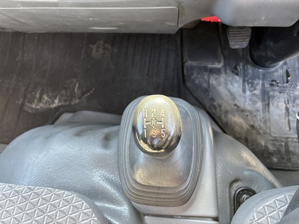 いすゞ　エルフ