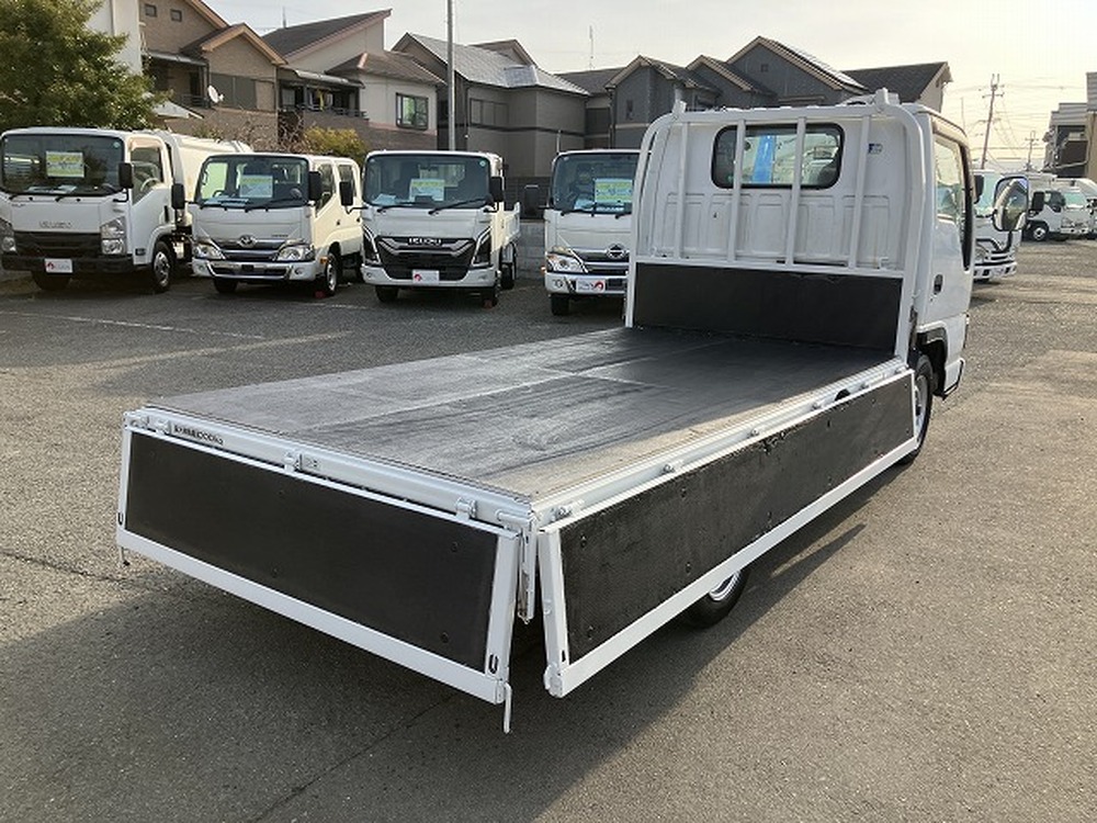 いすゞ　エルフ