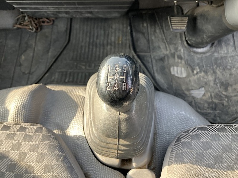 いすゞ　エルフ