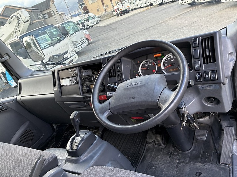 いすゞ　エルフ