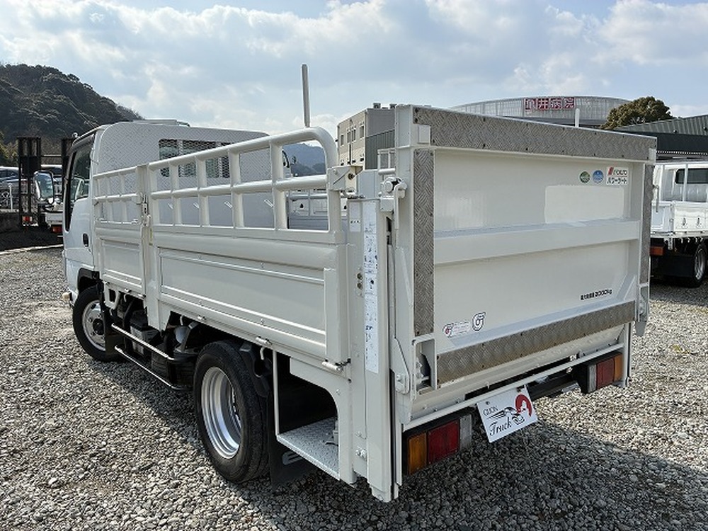 いすゞ　エルフ