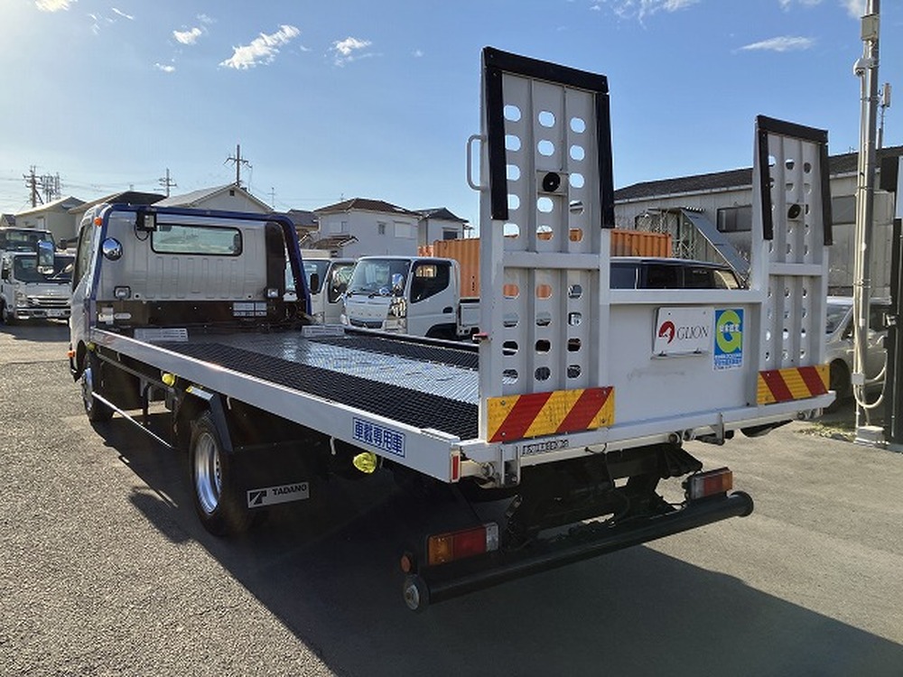 日野　デュトロ