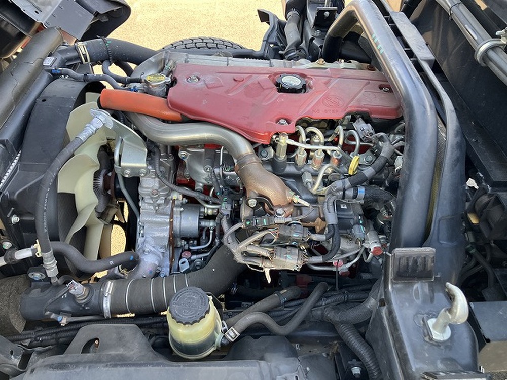 日野　デュトロ