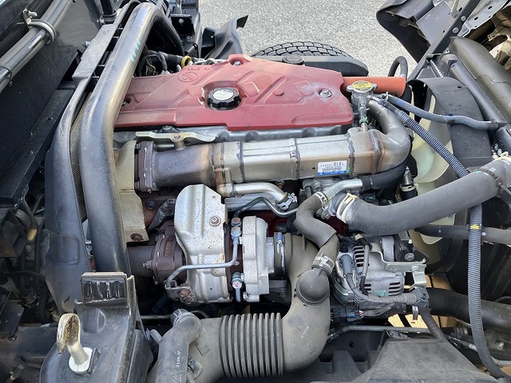 日野　デュトロ