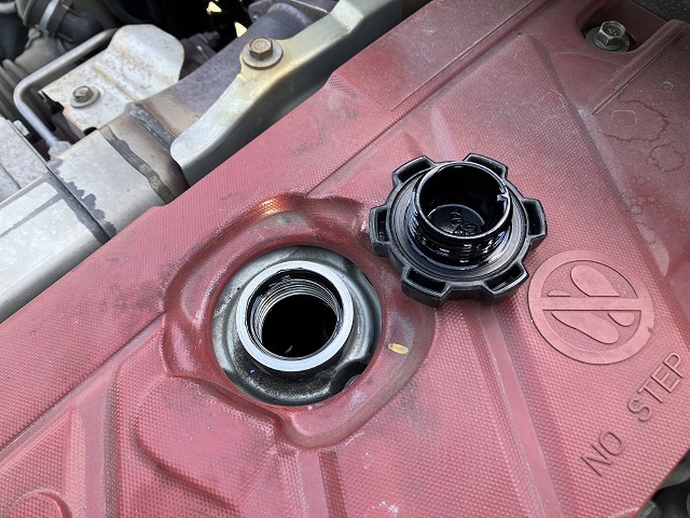 日野　デュトロ