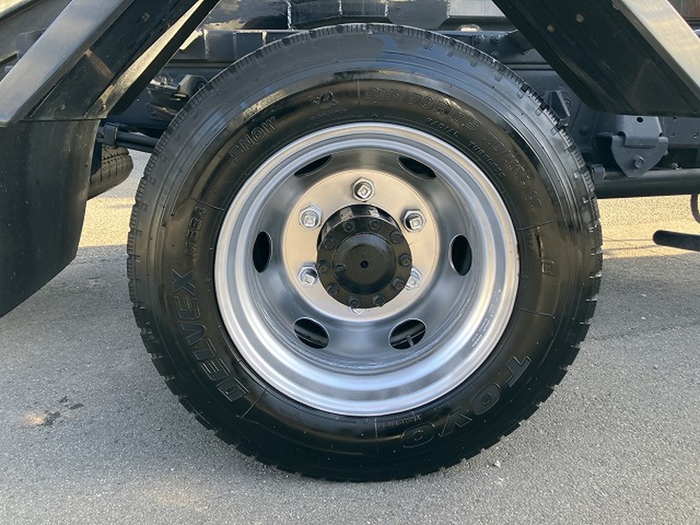 日野　デュトロ