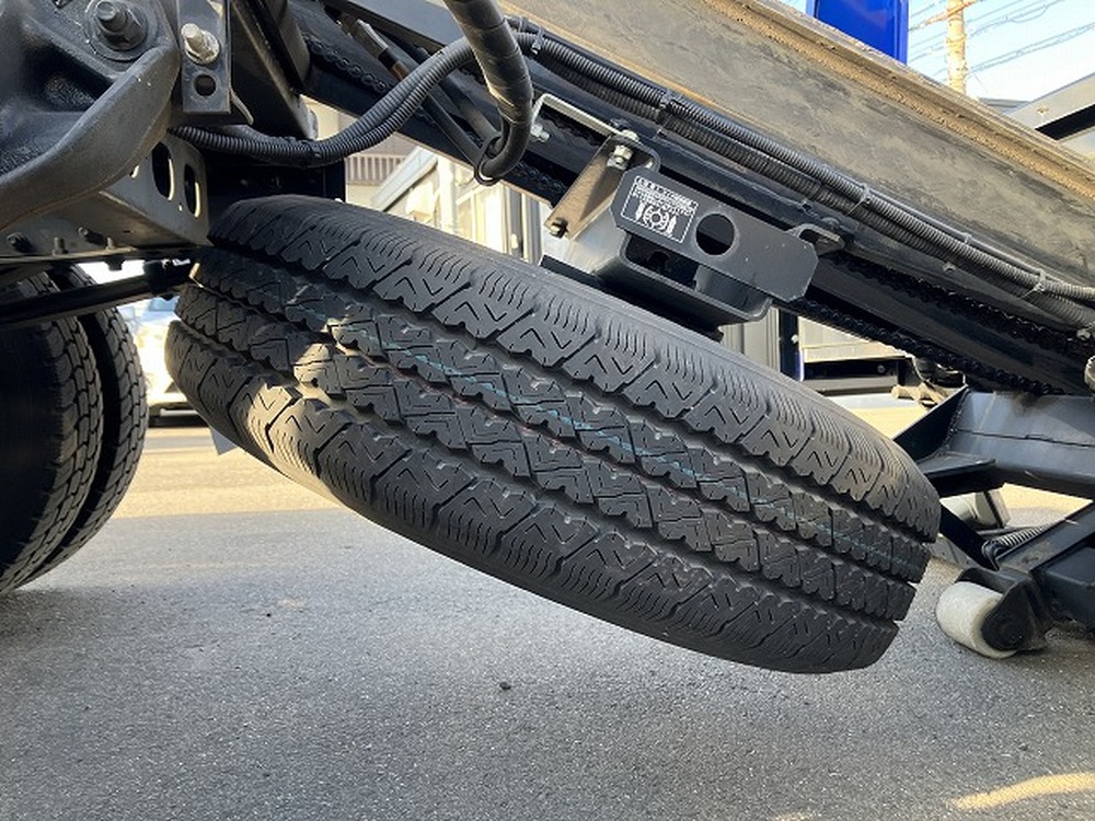 日野　デュトロ