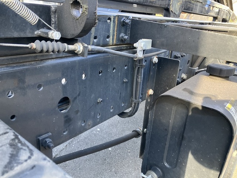 日野　デュトロ