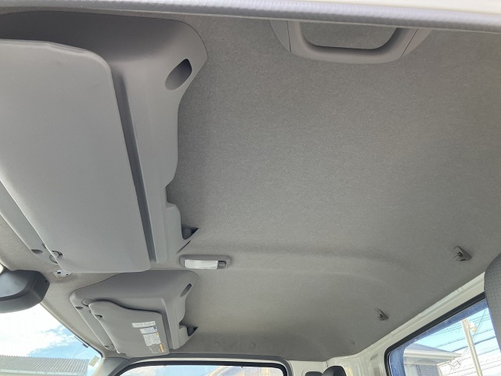 日野　デュトロ