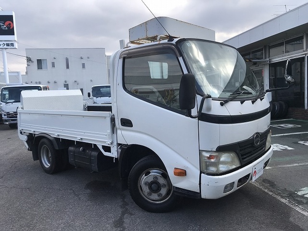 日野　デュトロ