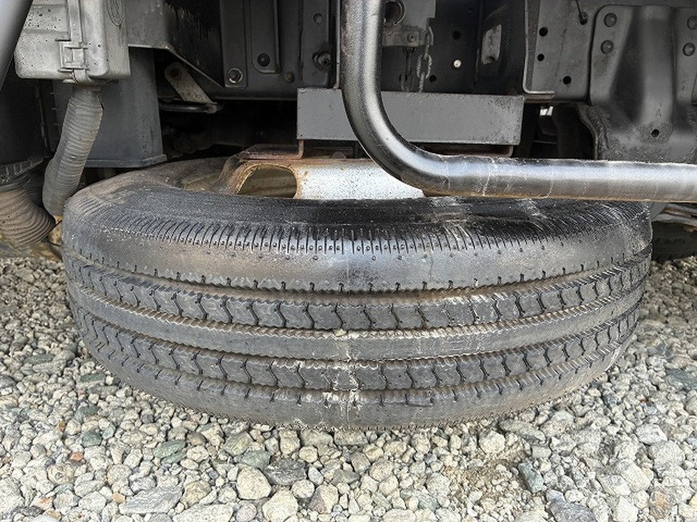 日野　デュトロ