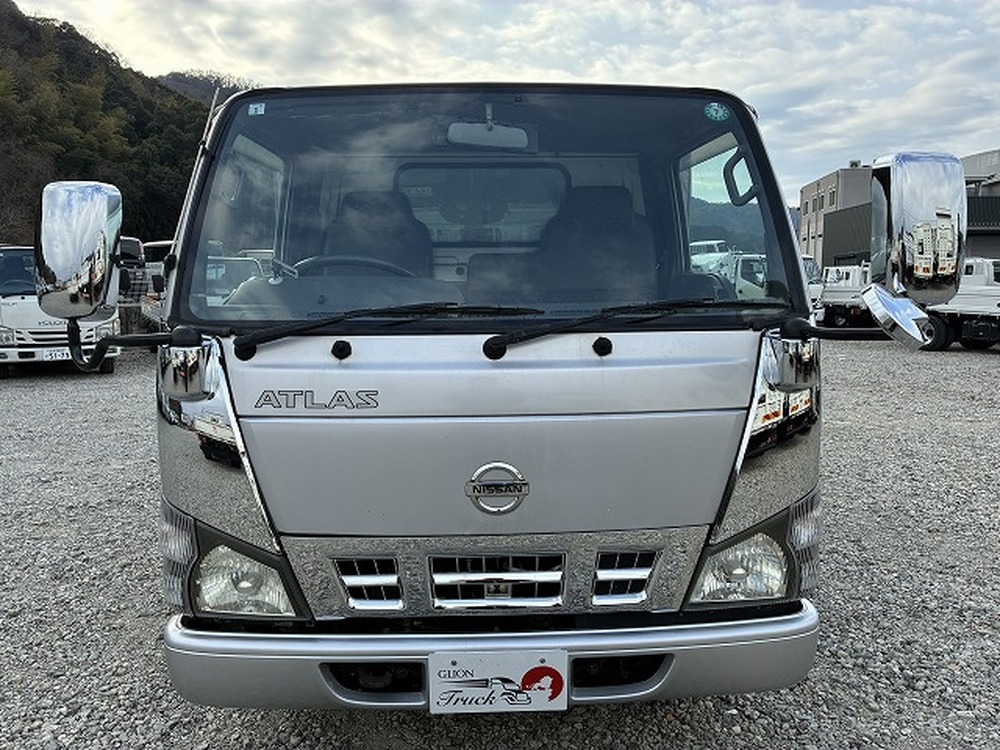 日産　アトラストラック