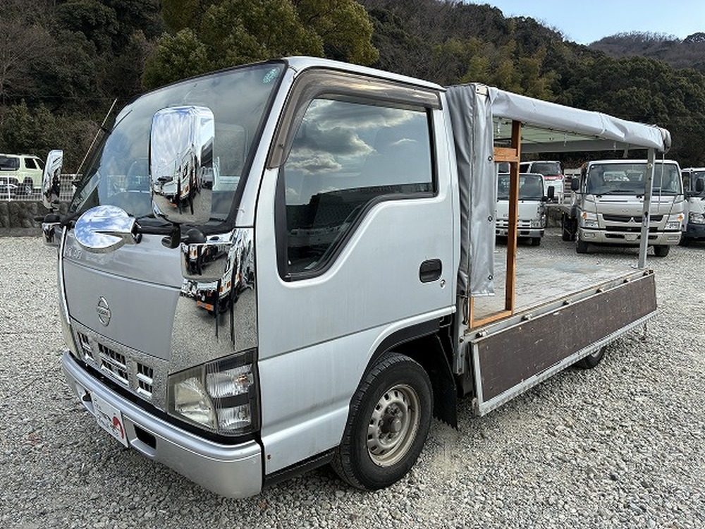 日産　アトラストラック
