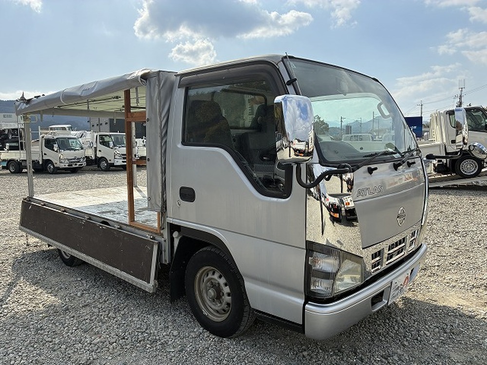 日産　アトラストラック