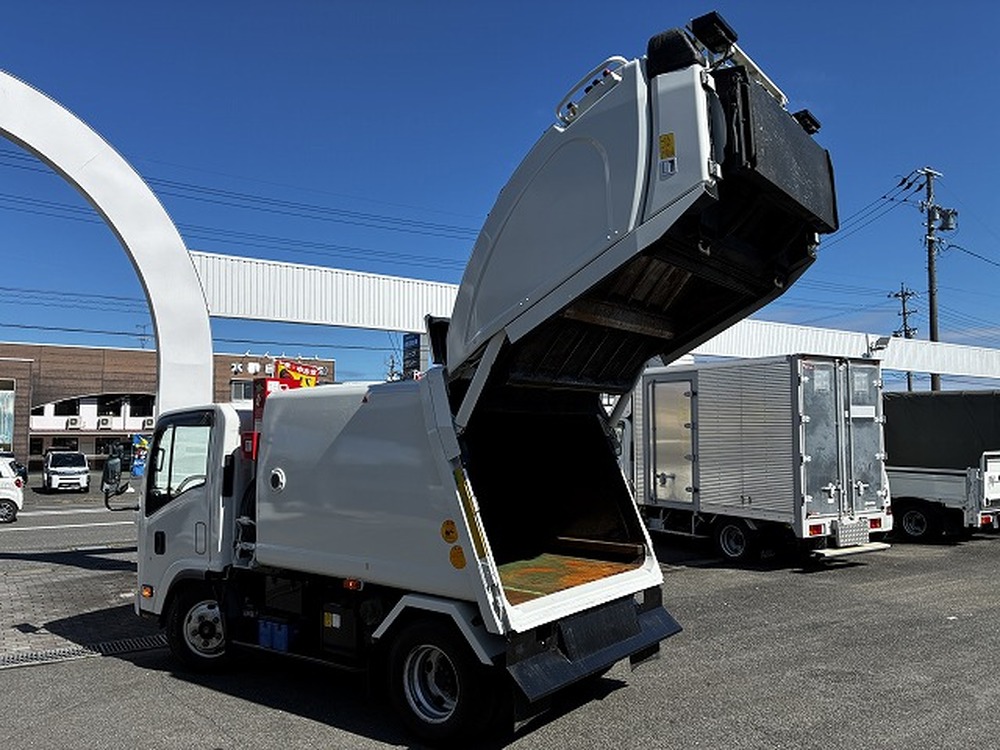 いすゞ　エルフ