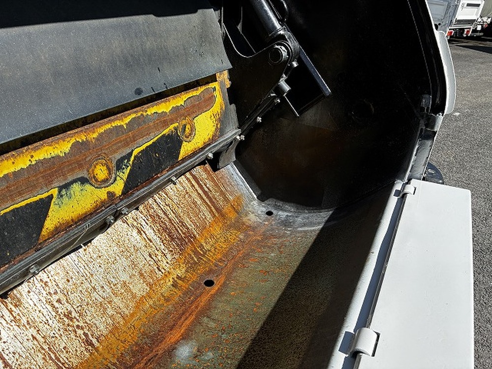 いすゞ　エルフ