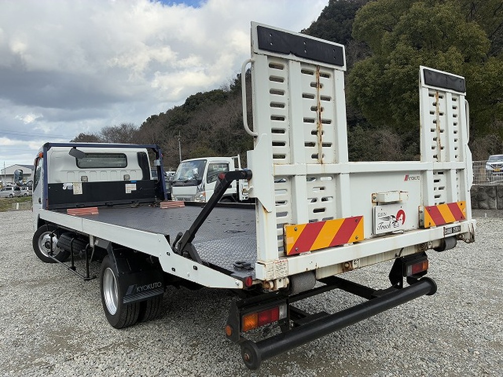 三菱ふそう　キャンター