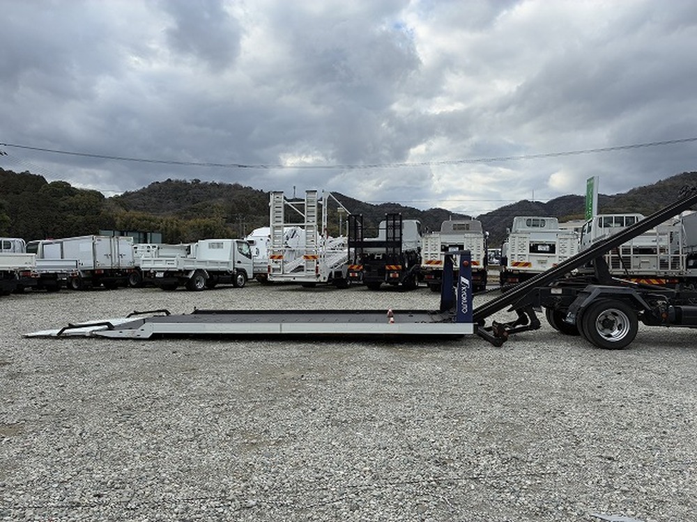 三菱ふそう　キャンター