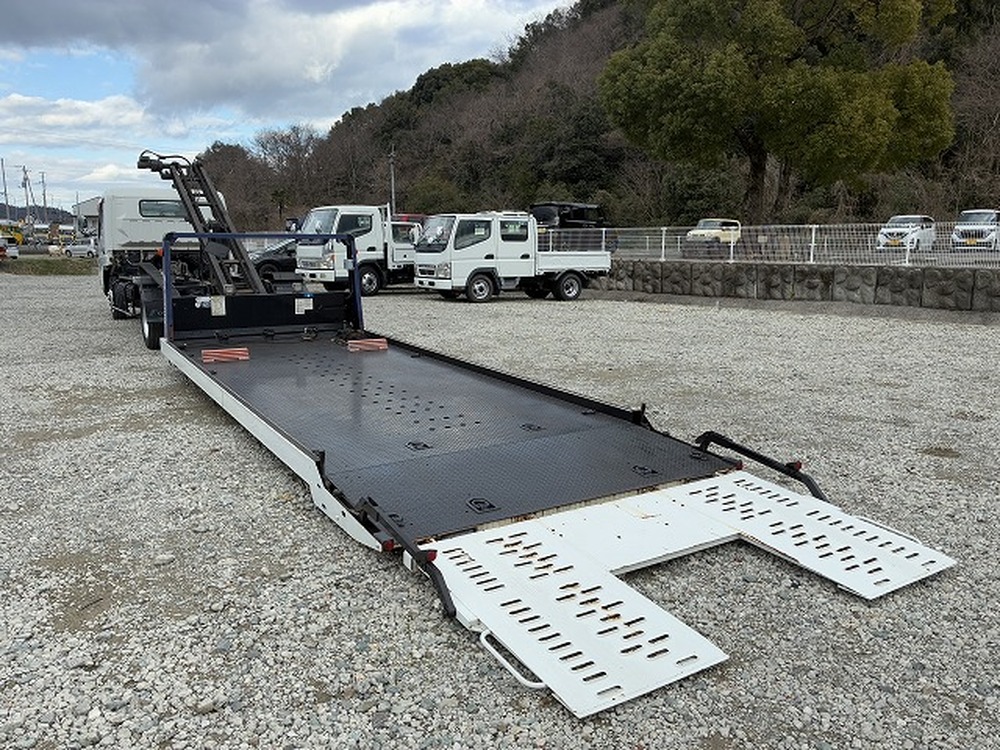 三菱ふそう　キャンター