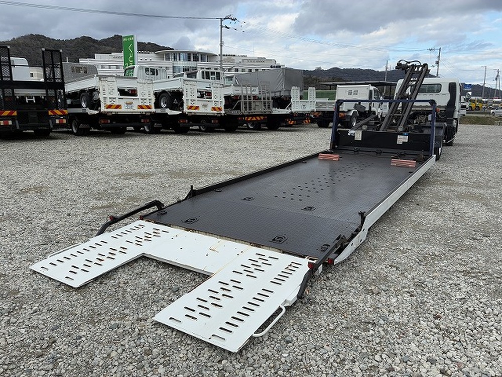 三菱ふそう　キャンター