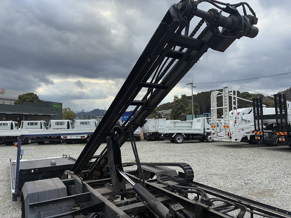 三菱ふそう　キャンター