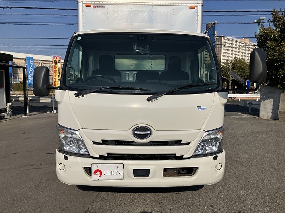 日野　デュトロ