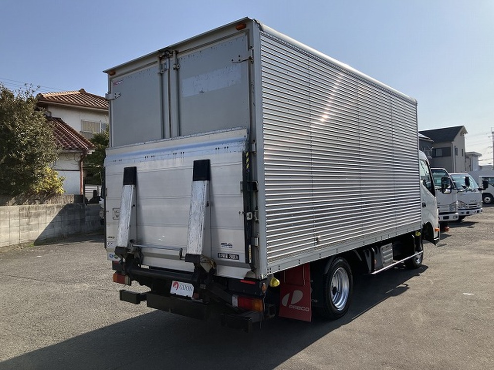 日野　デュトロ
